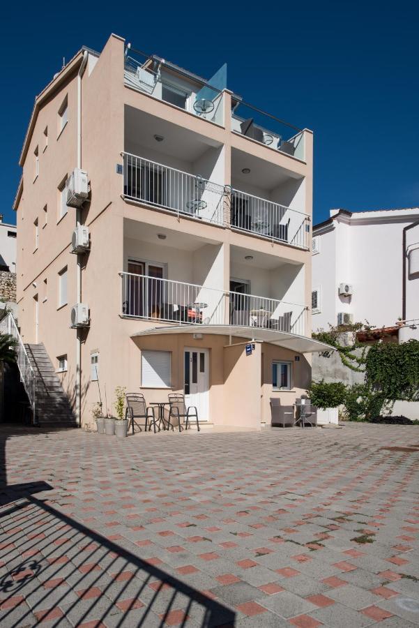 Apartments Amneris 特罗吉尔 外观 照片